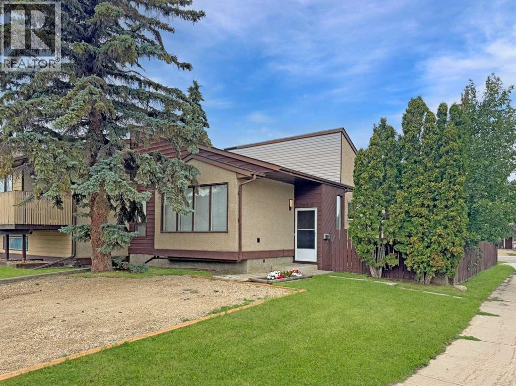 Property at 9902 71A Avenue image 1