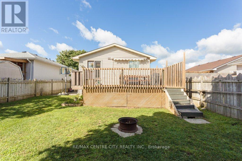 55 Melanie Drive E, Aylmer, Ontario  N5H 3G6 - Photo 25 - X12279513