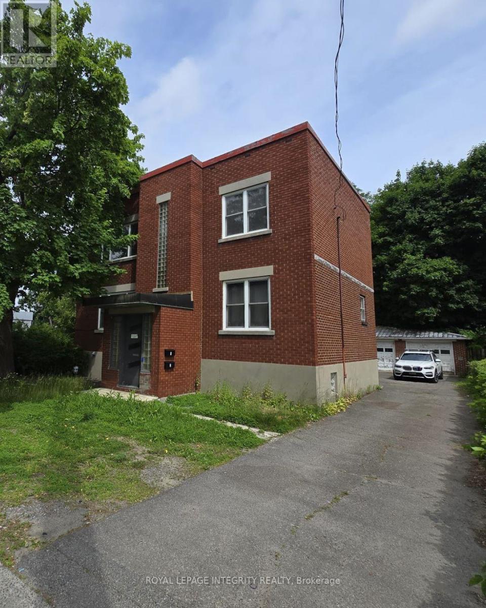 455 Mcarthur Avenue, Ottawa, Ontario  K1K 1G3 - Photo 2 - X12319070
