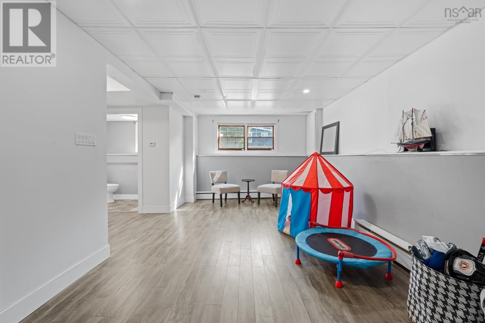 19 Ridge Avenue, Lower Sackville, Nova Scotia  B4C 2L5 - Photo 23 - 202517645