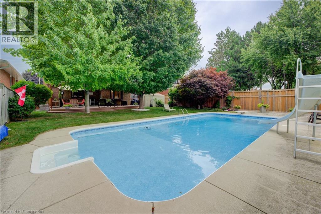 Property at 493 ANNDALE Road image 3