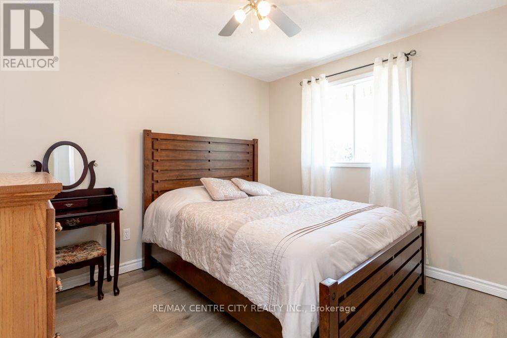 55 Melanie Drive E, Aylmer, Ontario  N5H 3G6 - Photo 13 - X12279513