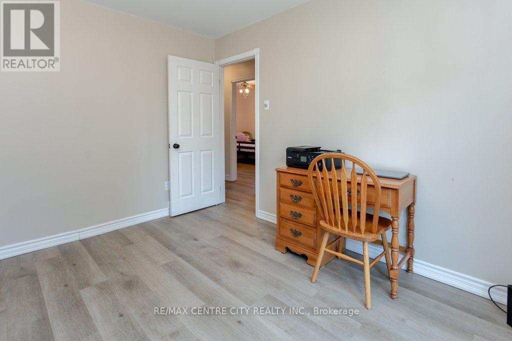 55 Melanie Drive E, Aylmer, Ontario  N5H 3G6 - Photo 17 - X12279513