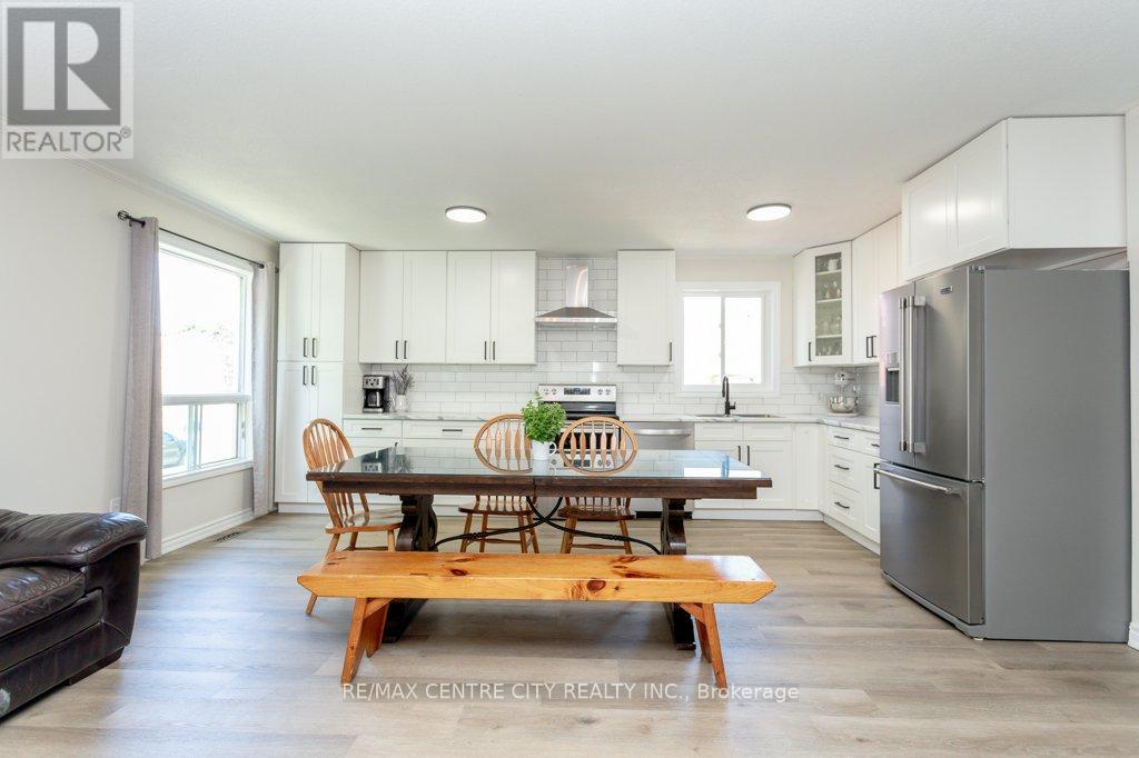 55 Melanie Drive E, Aylmer, Ontario  N5H 3G6 - Photo 8 - X12279513