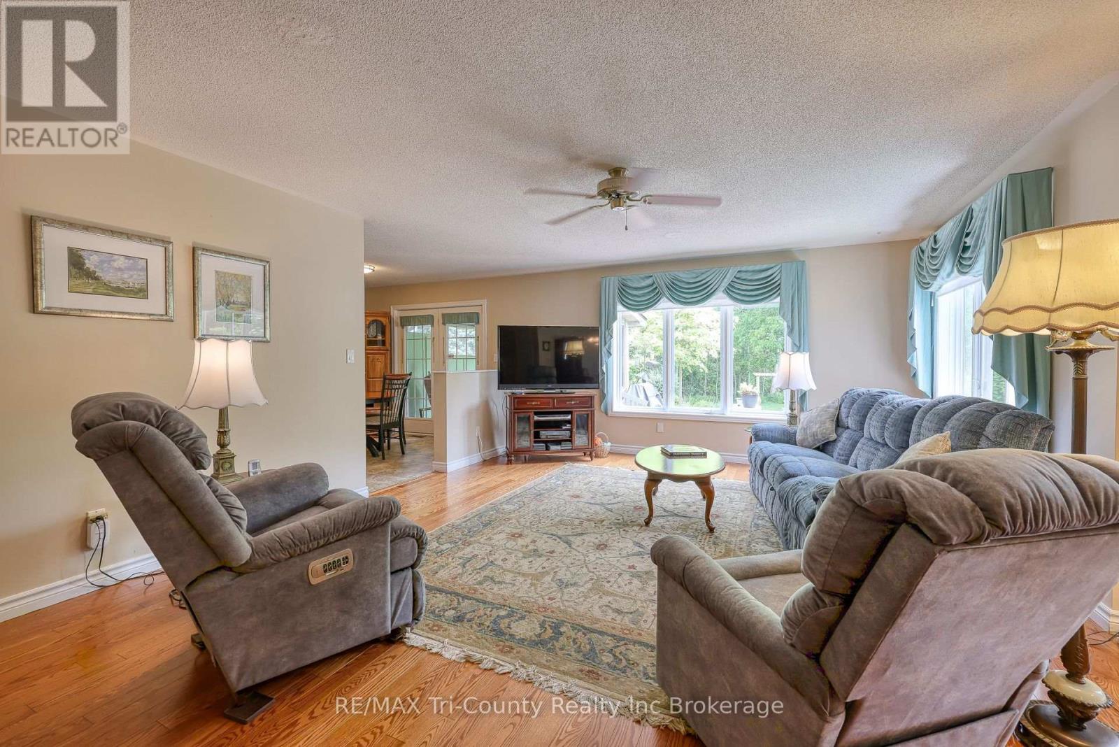 102 Wilson Avenue, Tillsonburg, Ontario  N4G 5T2 - Photo 11 - X12237885