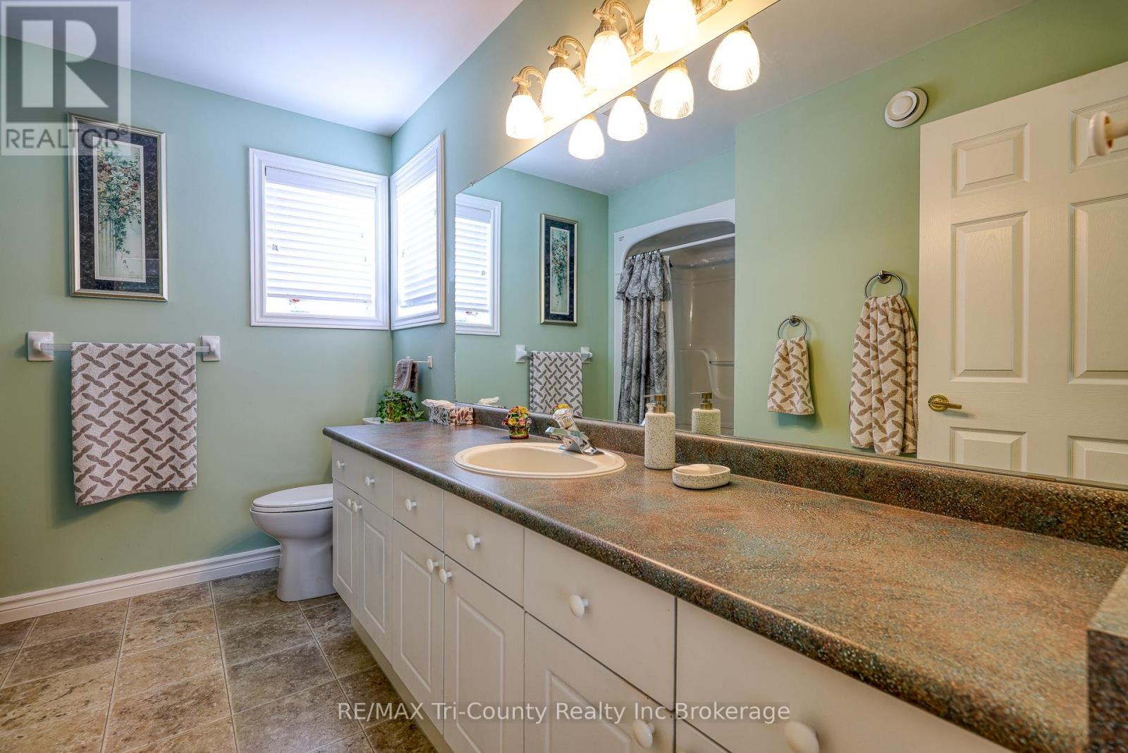 102 Wilson Avenue, Tillsonburg, Ontario  N4G 5T2 - Photo 28 - X12237885