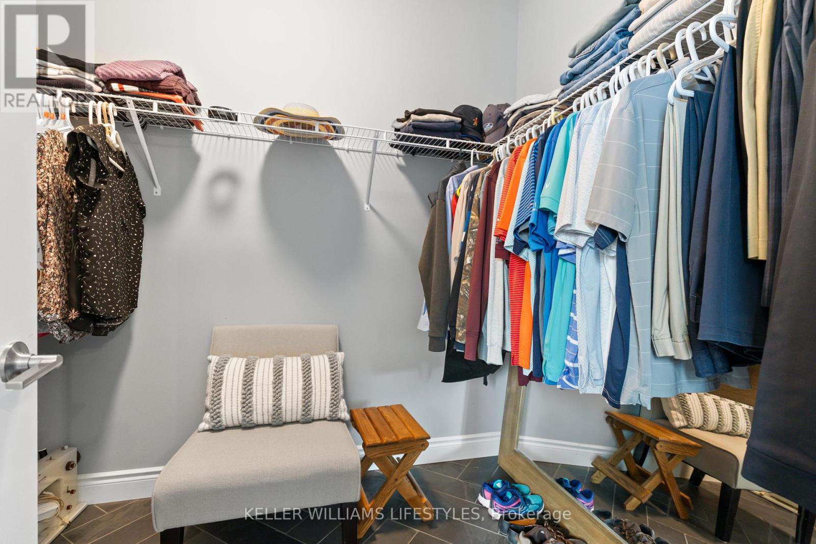 114 Aspen Circle, Thames Centre, Ontario  N0M 2P0 - Photo 35 - X12337306