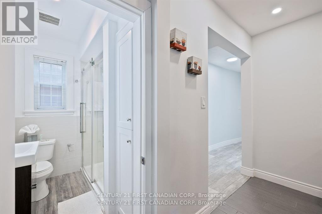 1 - 389 Dufferin Avenue, London East, Ontario  N6B 1Z5 - Photo 15 - X12337395