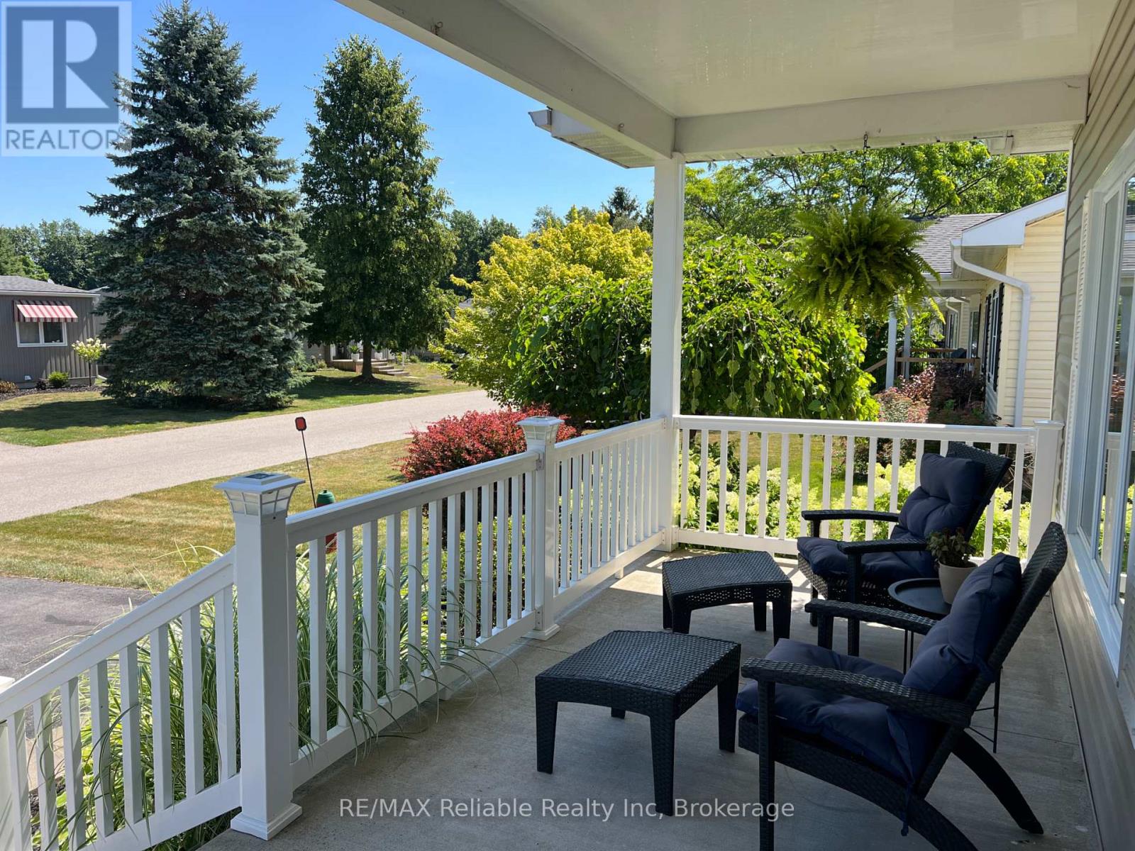 347 Shannon Boulevard, South Huron, Ontario  N0M 1T0 - Photo 18 - X12337365