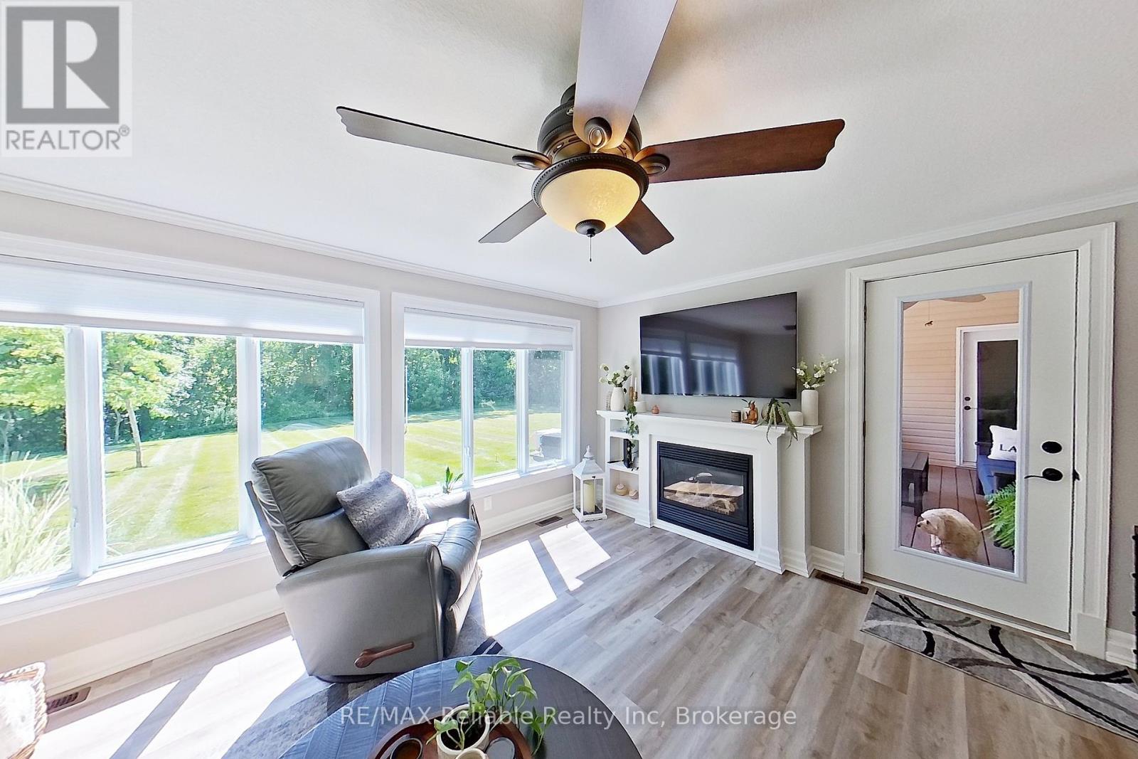 347 Shannon Boulevard, South Huron, Ontario  N0M 1T0 - Photo 37 - X12337365