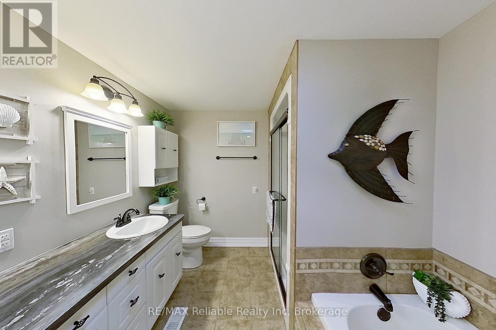347 Shannon Boulevard, South Huron, Ontario  N0M 1T0 - Photo 40 - X12337365