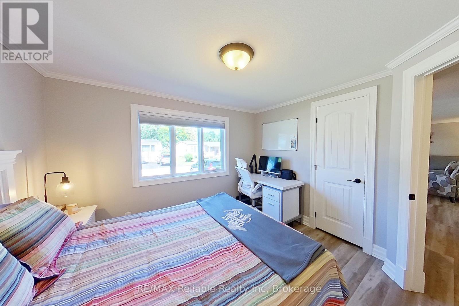 347 Shannon Boulevard, South Huron, Ontario  N0M 1T0 - Photo 46 - X12337365