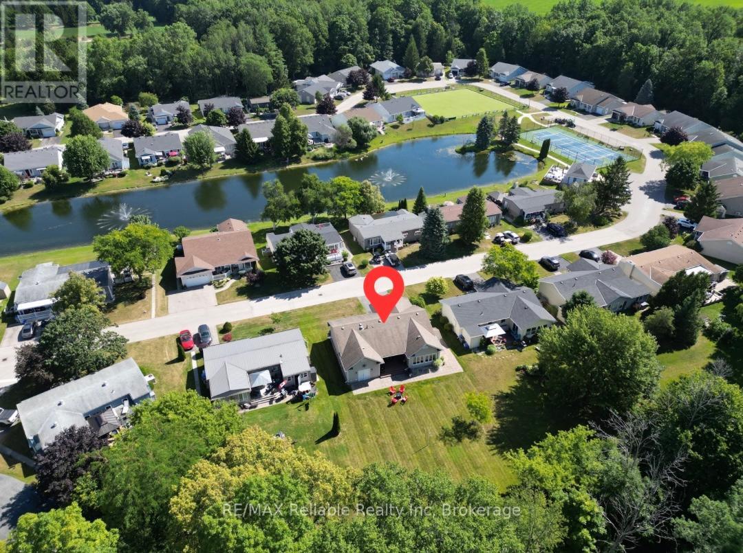 347 Shannon Boulevard, South Huron, Ontario  N0M 1T0 - Photo 7 - X12337365