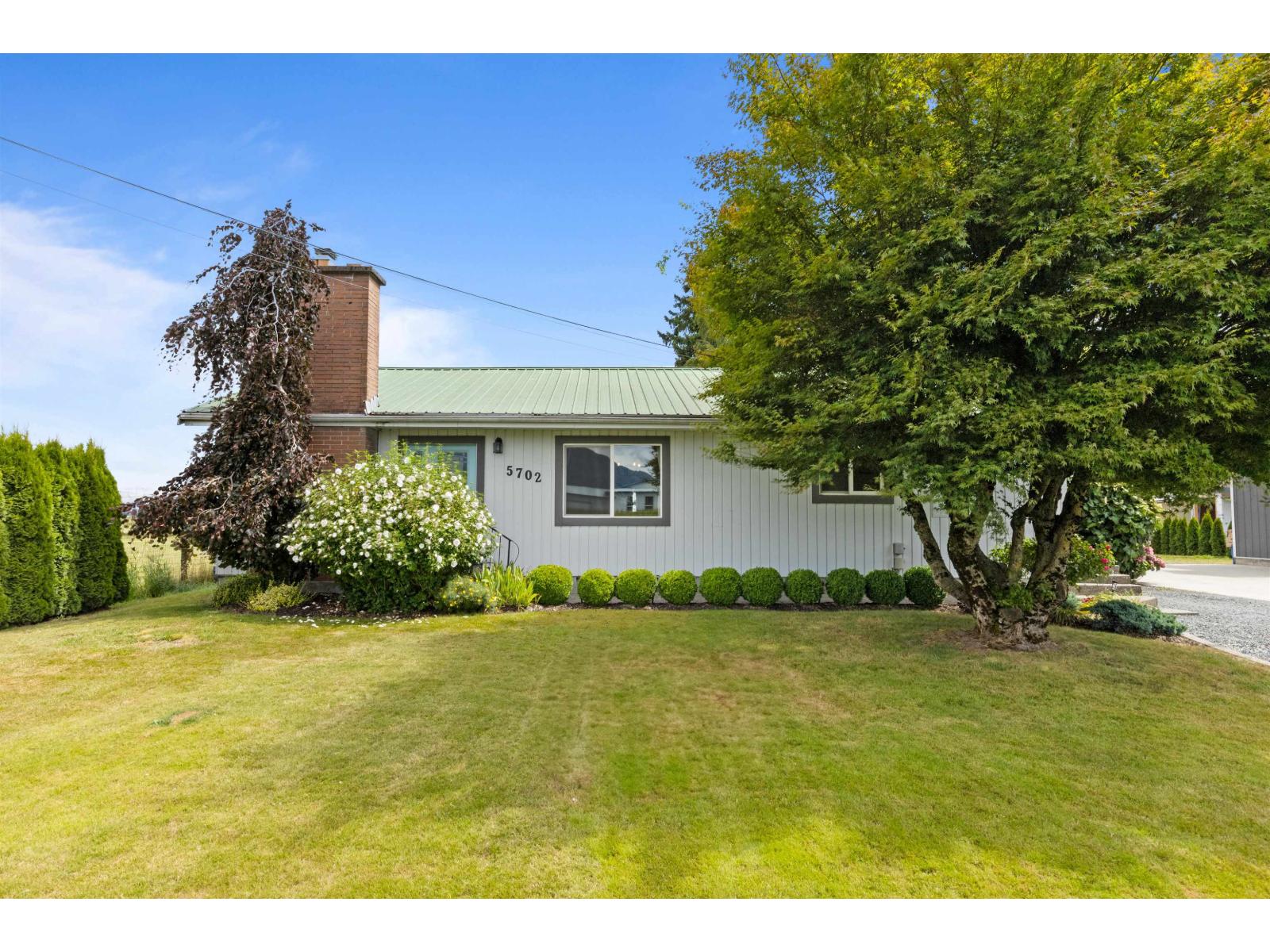 Property at 5702 SUMAS PRAIRIE ROAD image 1