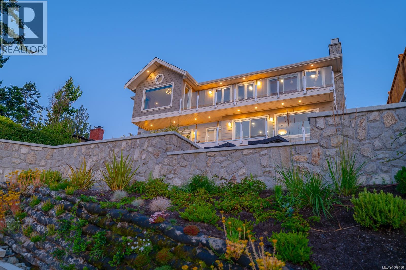 5411 Parker Ave, Saanich, British Columbia  V8Y 2N2 - Photo 15 - 1009486