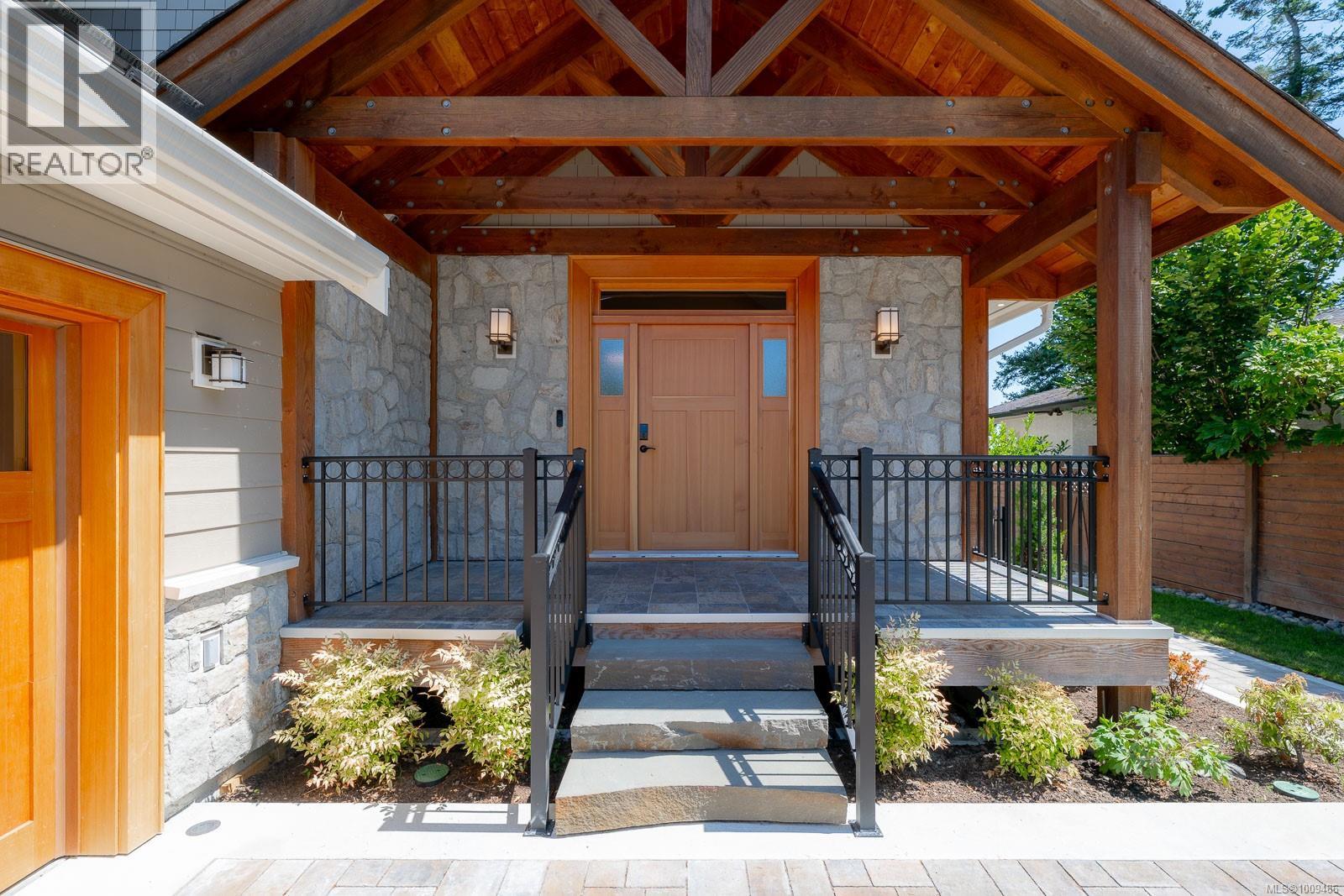 5411 Parker Ave, Saanich, British Columbia  V8Y 2N2 - Photo 41 - 1009486