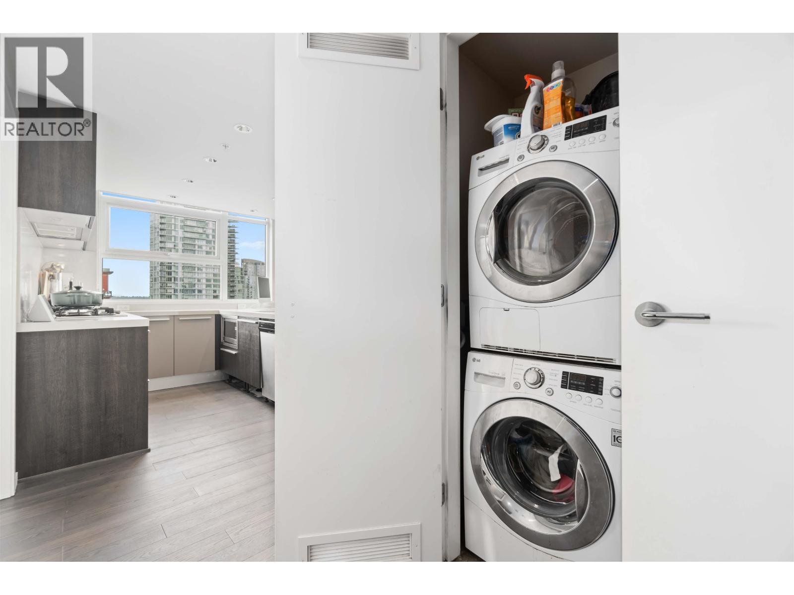 2307 1351 Continental Street, Vancouver, British Columbia  V6Z 0C6 - Photo 5 - R3035318