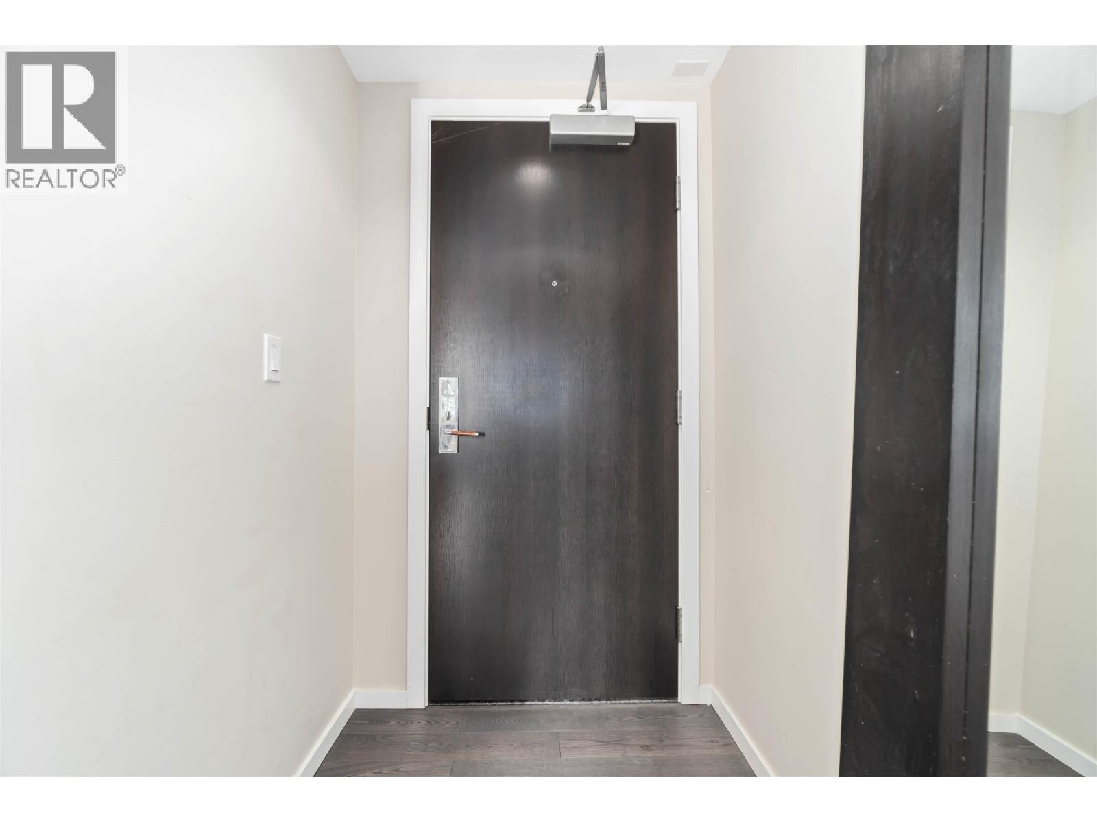 2307 1351 Continental Street, Vancouver, British Columbia  V6Z 0C6 - Photo 2 - R3035318