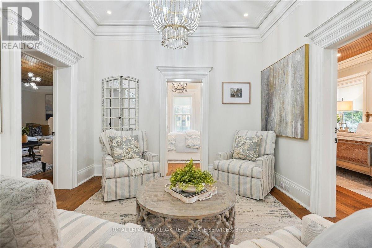 524 Locust Street, Burlington, Ontario  L7S 1V2 - Photo 7 - W12318057