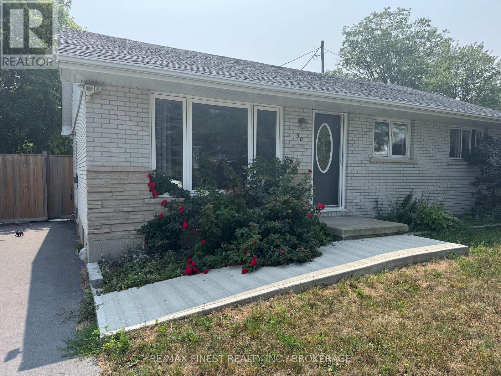 90 Morenz Crescent, Kingston, Ontario  K7K 2X3 - Photo 3 - X12333083