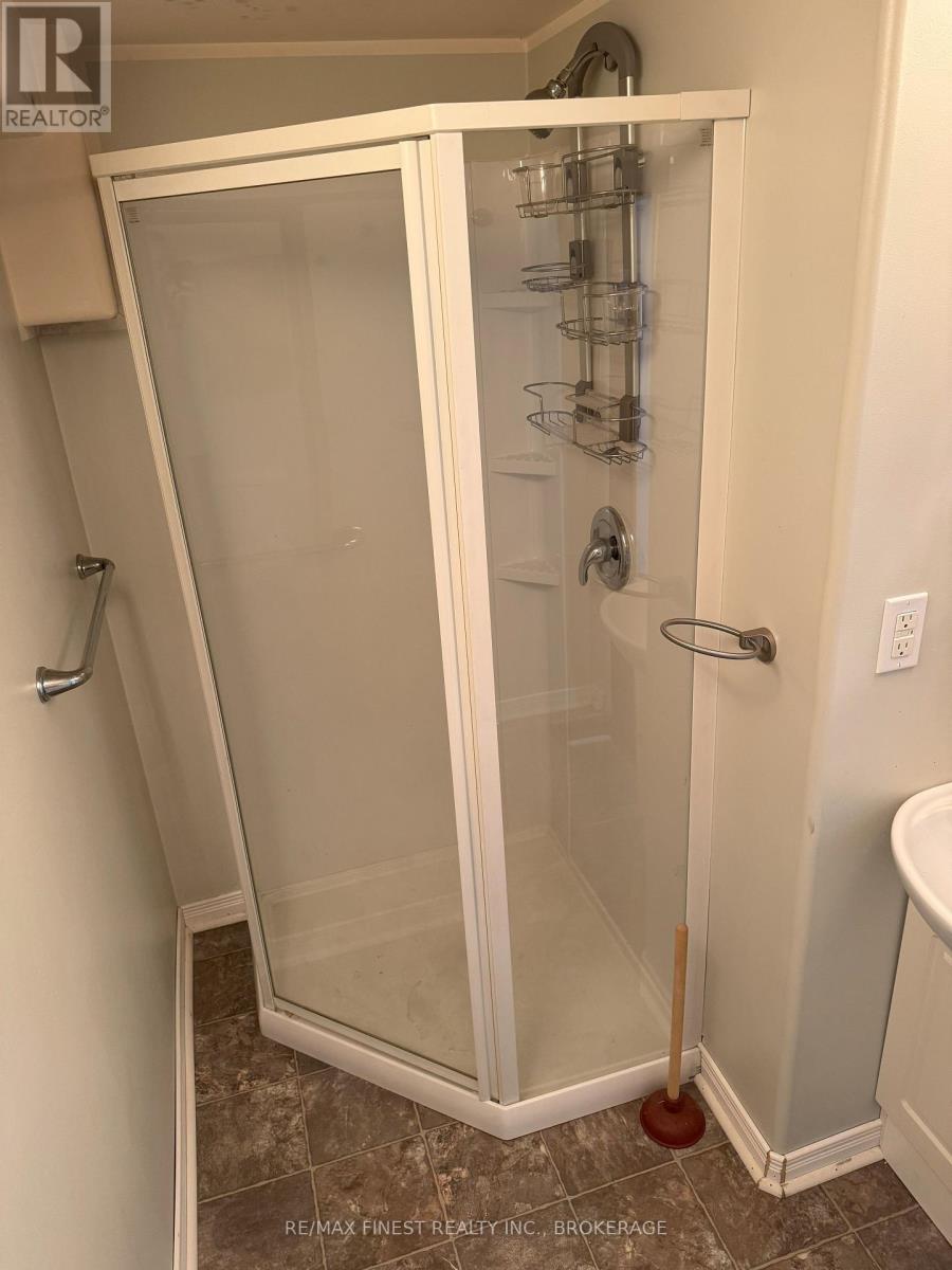 90 Morenz Crescent, Kingston, Ontario  K7K 2X3 - Photo 35 - X12333083