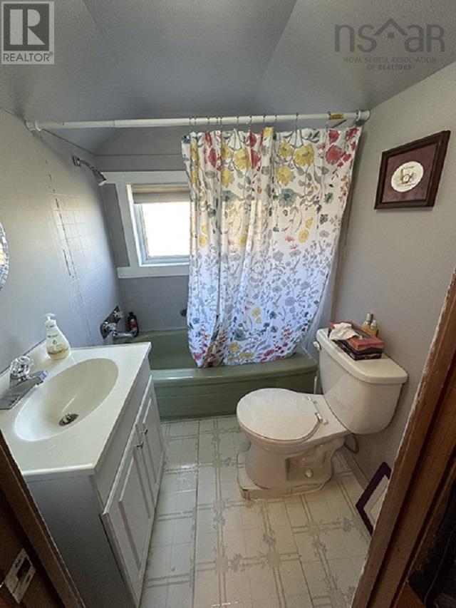 2112 Highway 247, L'ardoise, Nova Scotia  B0E 1S0 - Photo 24 - 202510093