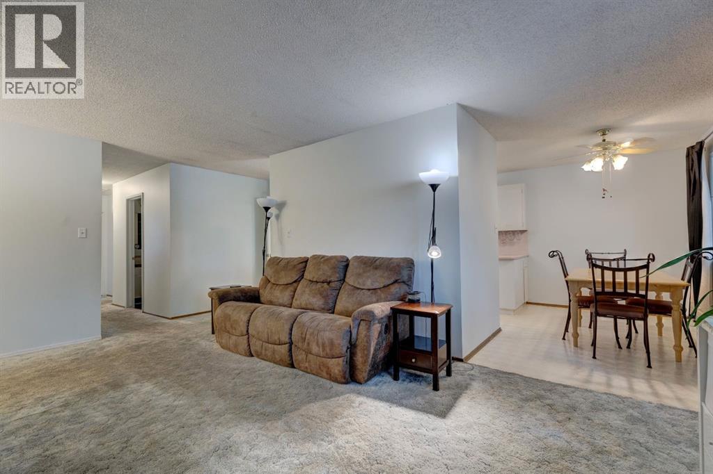 Property at 628 Cantrell Drive SW image 5