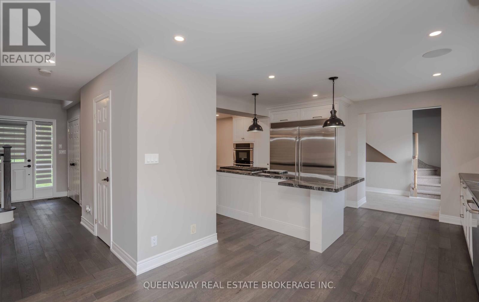1841 Forest Valley Drive, Innisfil, Ontario  L9S 4A4 - Photo 13 - N12336721