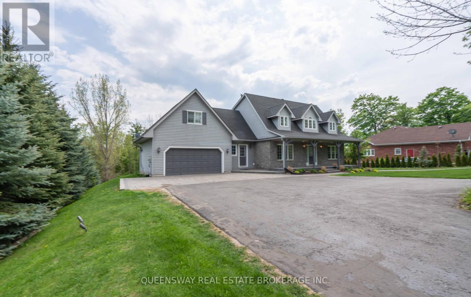 1841 Forest Valley Drive, Innisfil, Ontario  L9S 4A4 - Photo 3 - N12336721