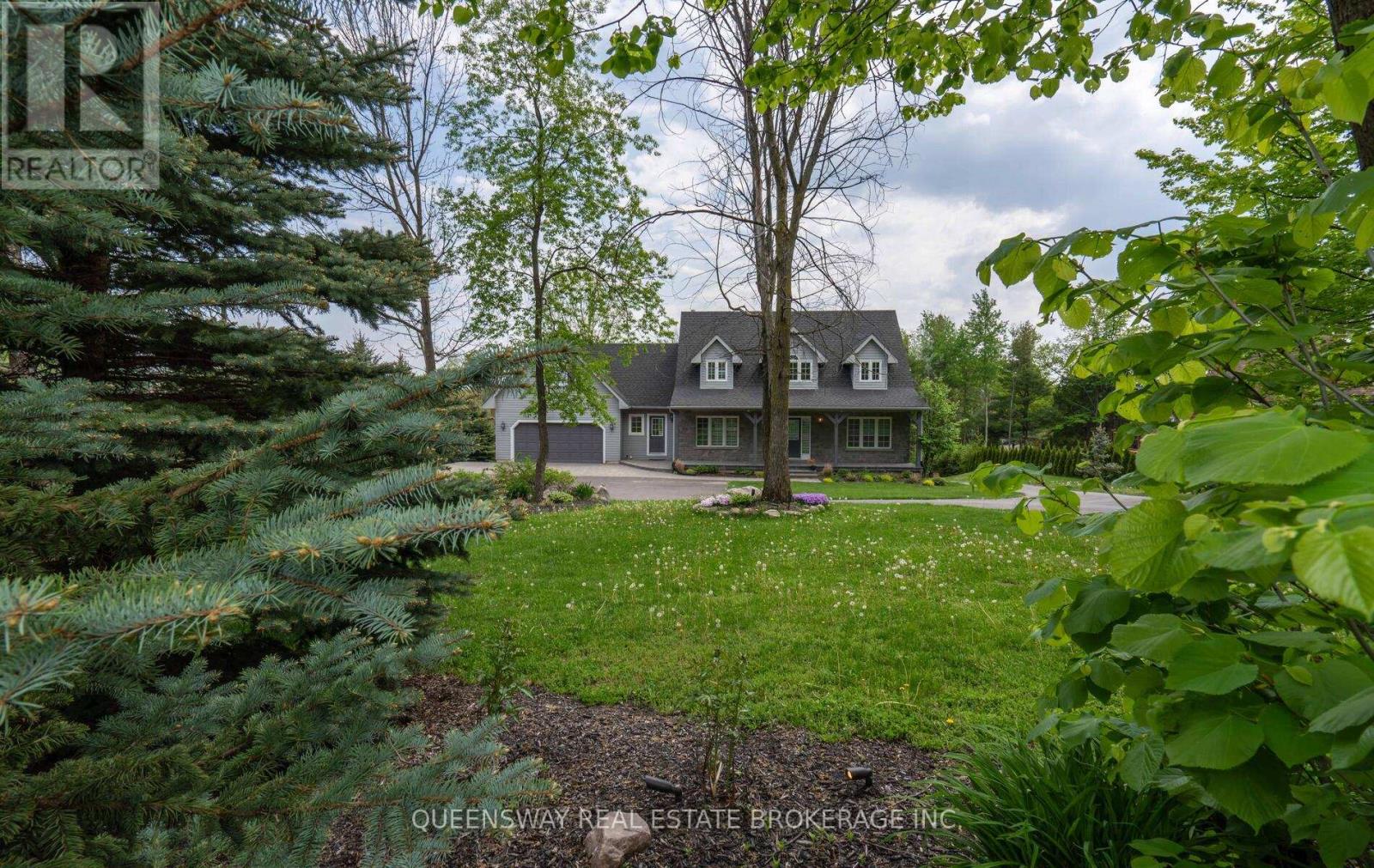 1841 Forest Valley Drive, Innisfil, Ontario  L9S 4A4 - Photo 4 - N12336721