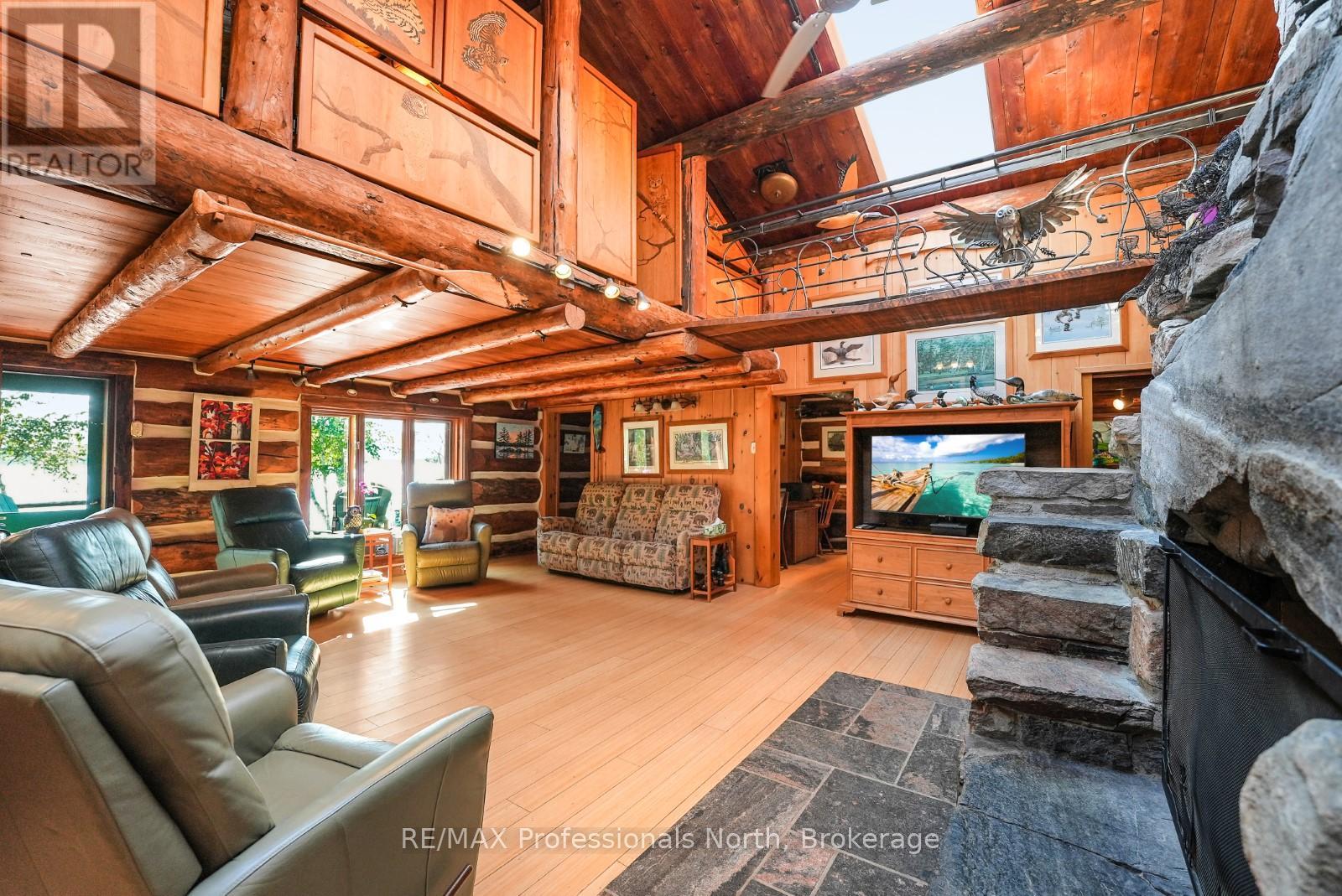 2718 Wilkinson Road, Dysart Et Al, Ontario  K0M 1S0 - Photo 10 - X12337438