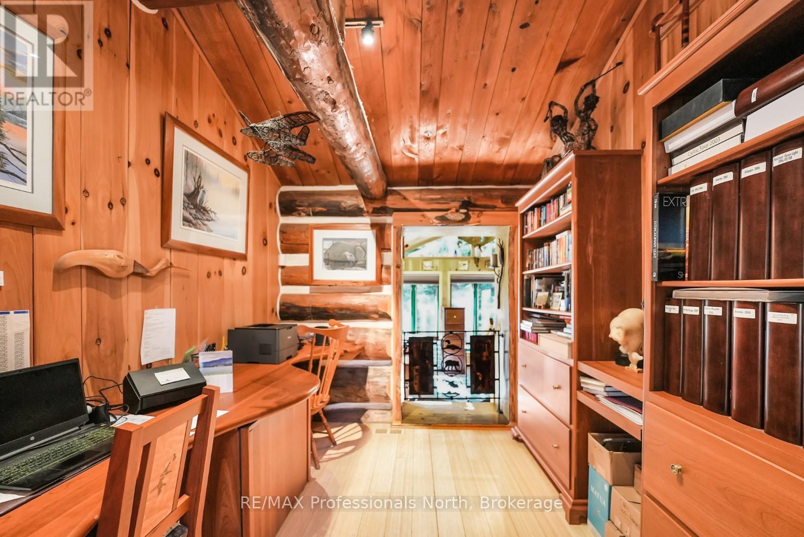 2718 Wilkinson Road, Dysart Et Al, Ontario  K0M 1S0 - Photo 14 - X12337438