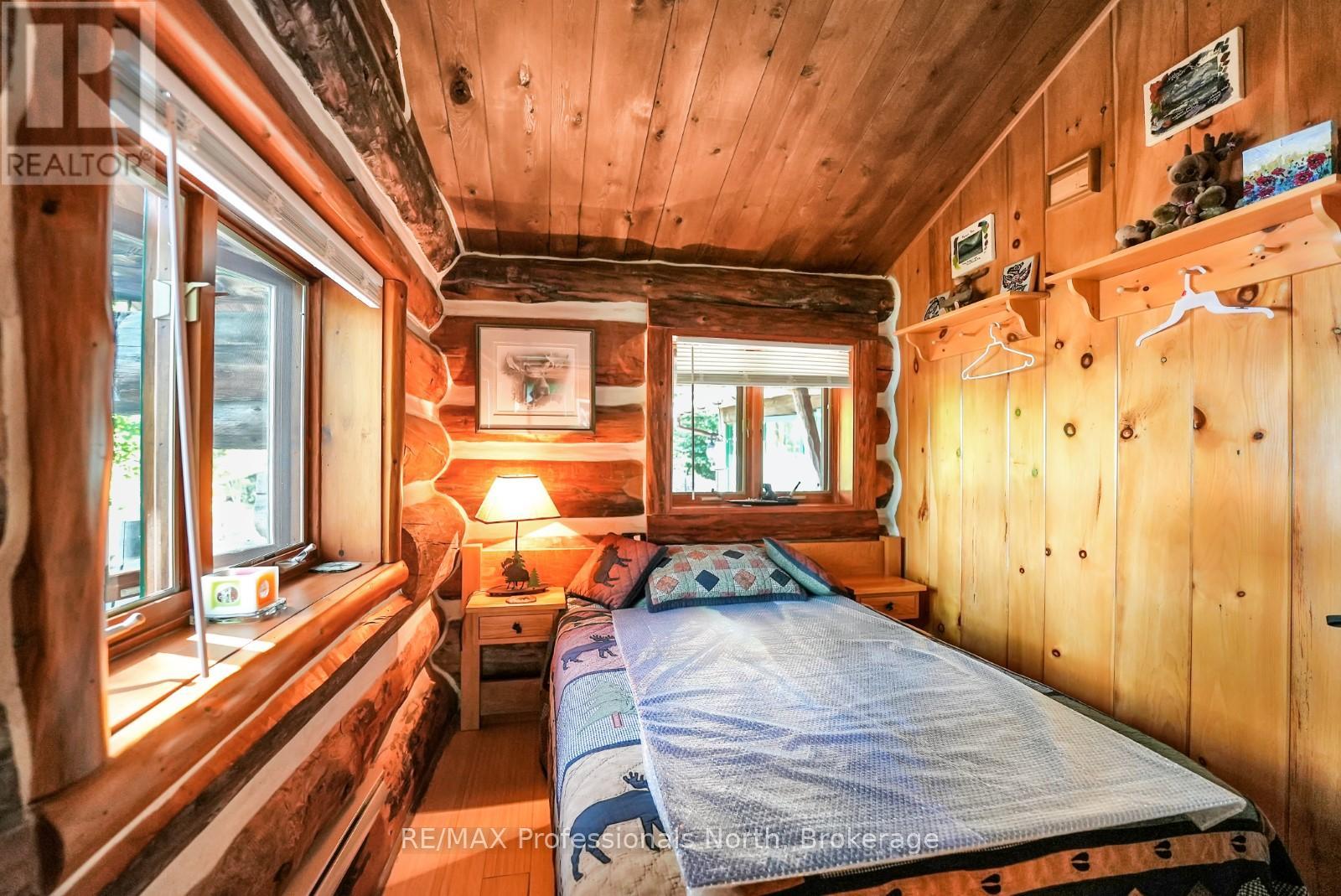 2718 Wilkinson Road, Dysart Et Al, Ontario  K0M 1S0 - Photo 17 - X12337438