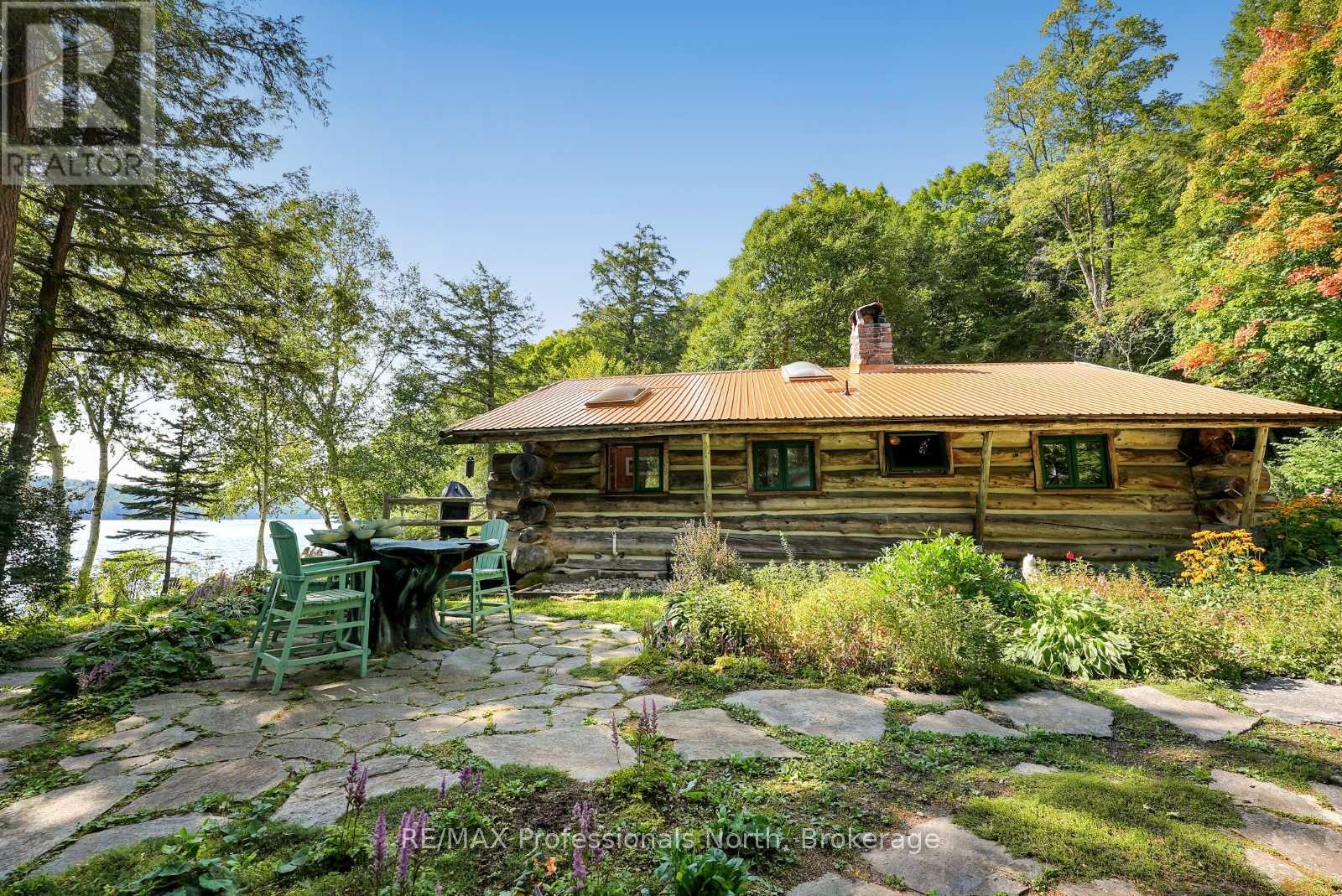 2718 Wilkinson Road, Dysart Et Al, Ontario  K0M 1S0 - Photo 30 - X12337438