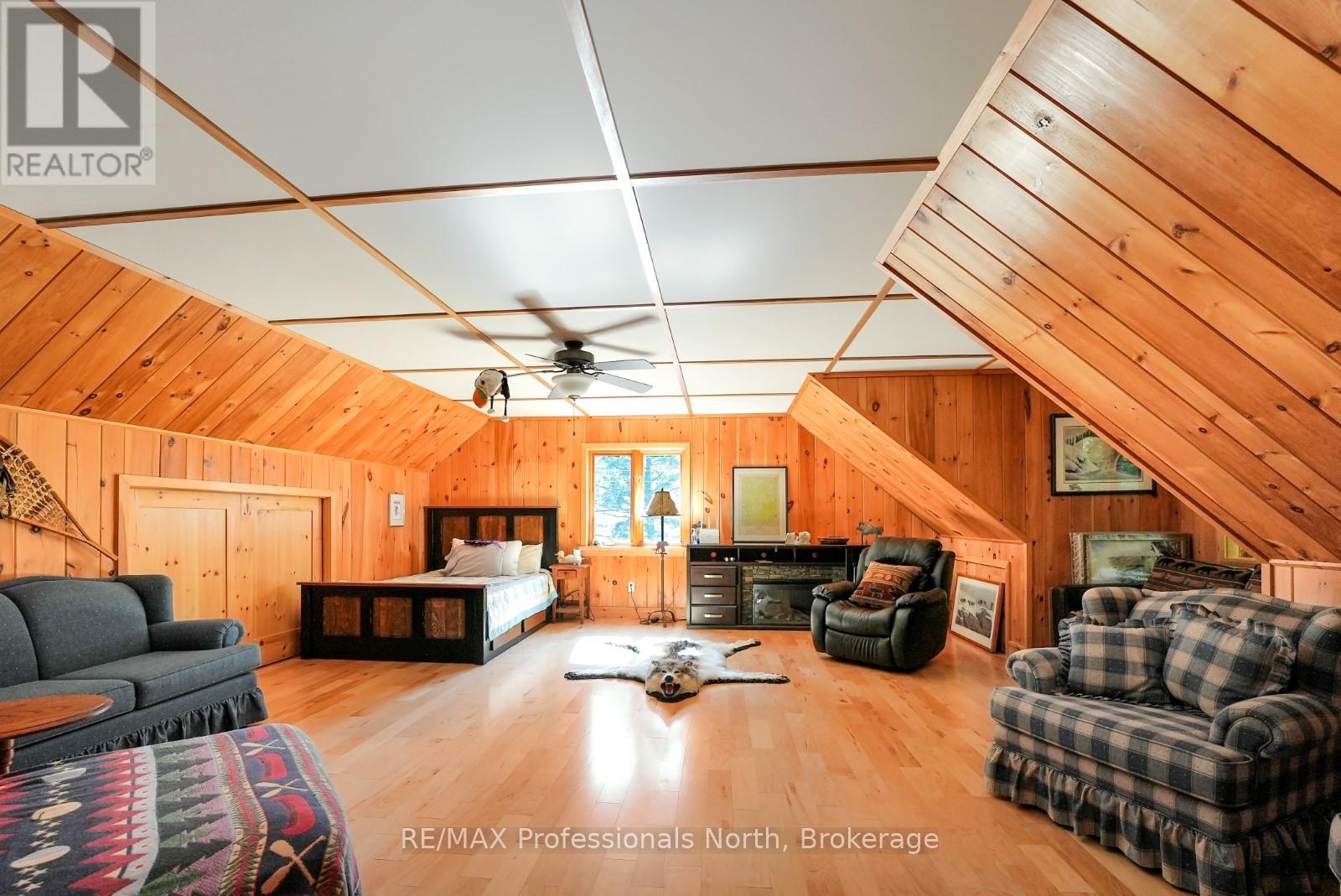 2718 Wilkinson Road, Dysart Et Al, Ontario  K0M 1S0 - Photo 34 - X12337438