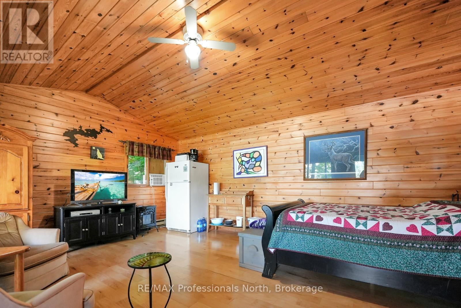 2718 Wilkinson Road, Dysart Et Al, Ontario  K0M 1S0 - Photo 39 - X12337438