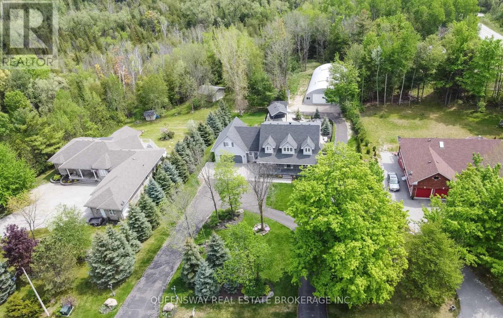 1841 Forest Valley Drive, Innisfil, Ontario  L9S 4A4 - Photo 48 - N12336721