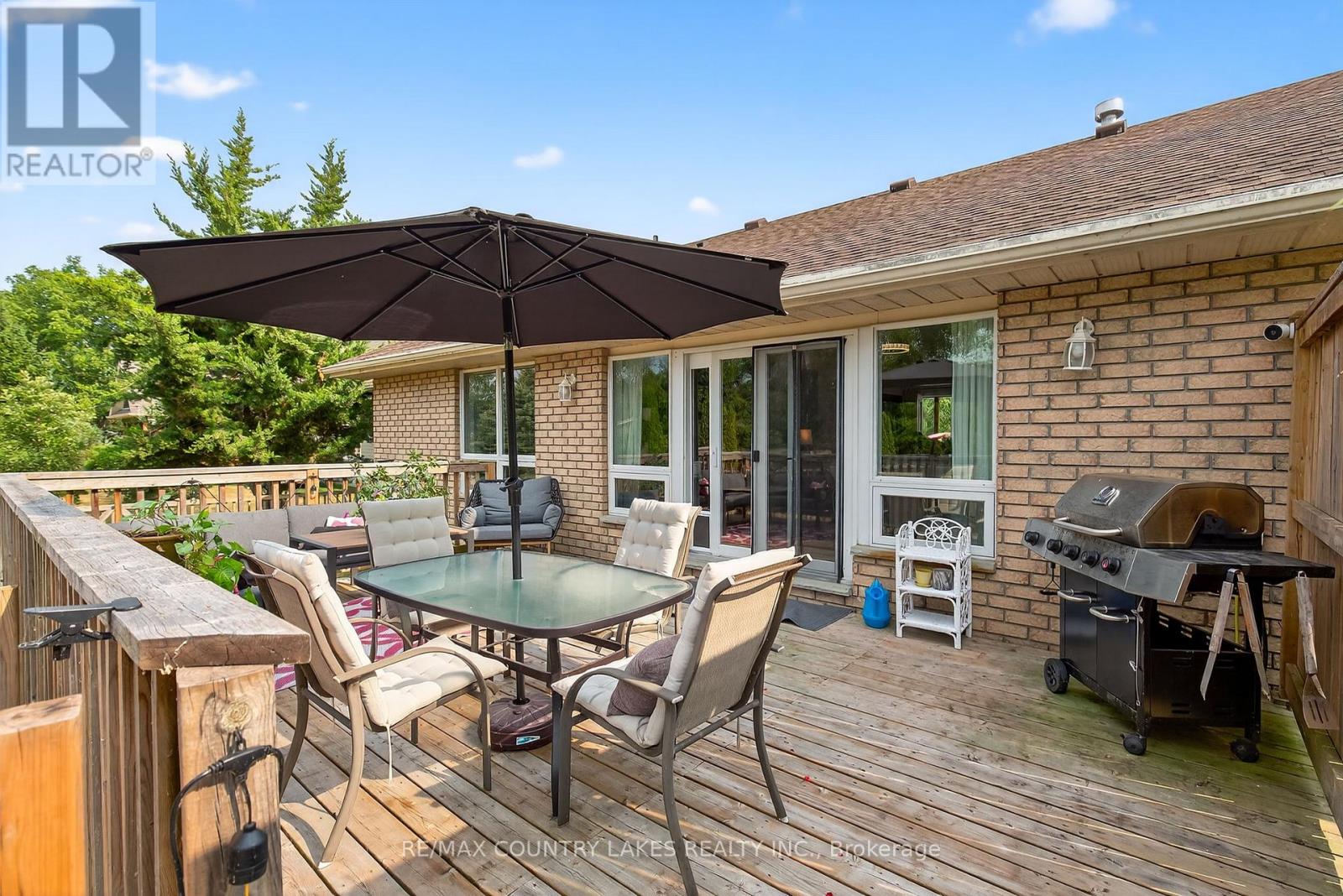 141 Bayshore Drive, Ramara, Ontario  L0K 1B0 - Photo 32 - S12337314