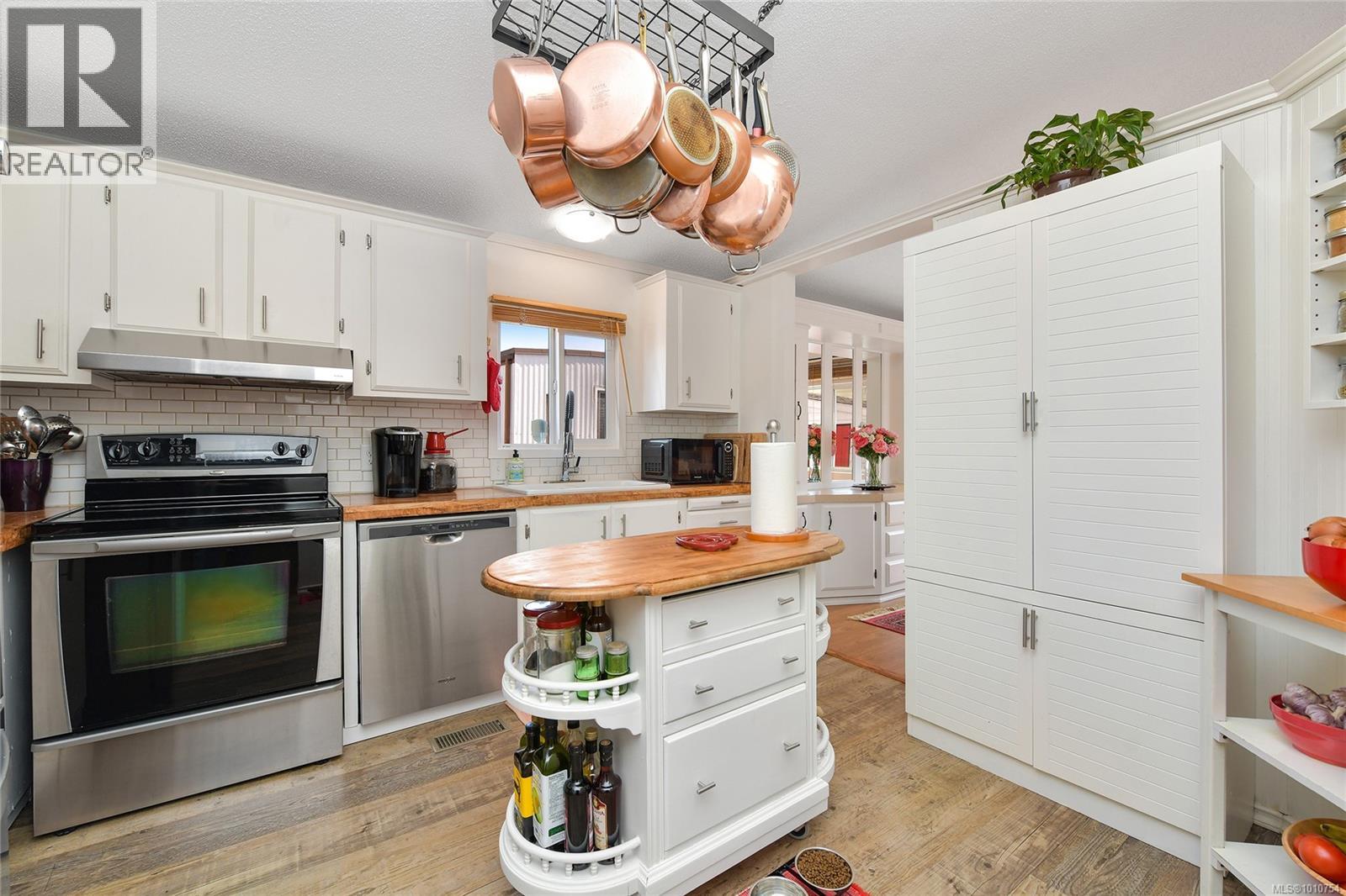 51 1555 Middle Rd, View Royal, British Columbia  V9A 7A6 - Photo 11 - 1010754