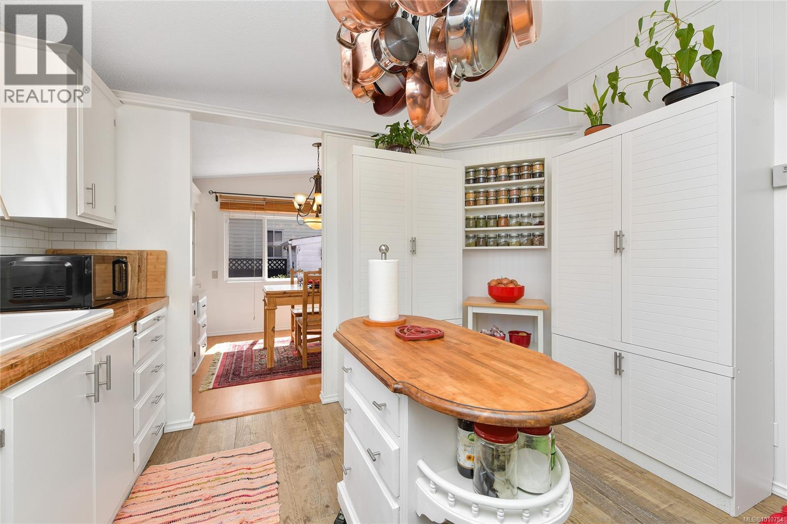 51 1555 Middle Rd, View Royal, British Columbia  V9A 7A6 - Photo 14 - 1010754