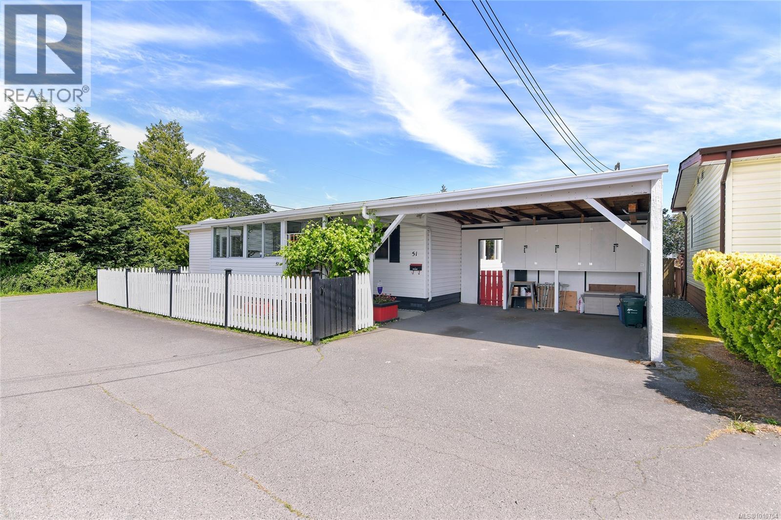 51 1555 Middle Rd, View Royal, British Columbia  V9A 7A6 - Photo 2 - 1010754