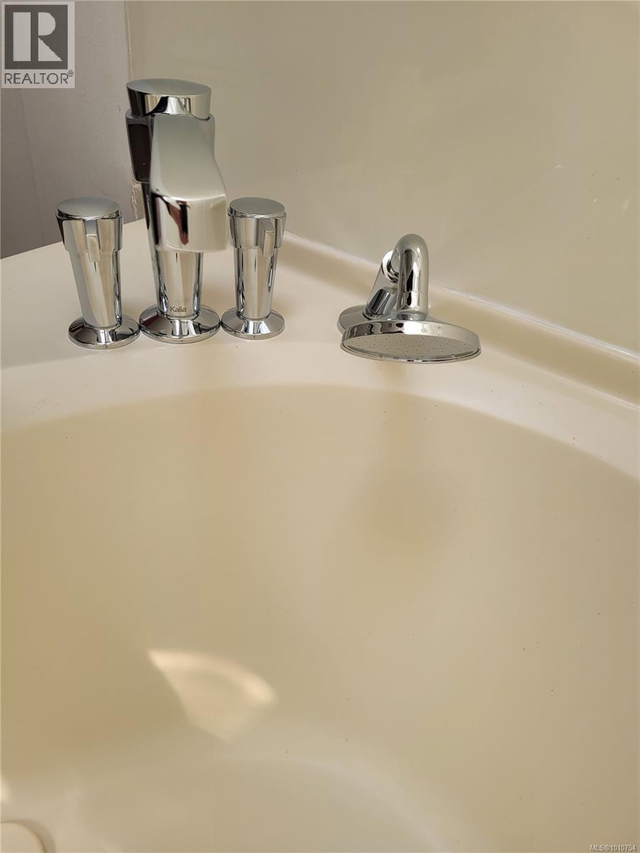 51 1555 Middle Rd, View Royal, British Columbia  V9A 7A6 - Photo 20 - 1010754