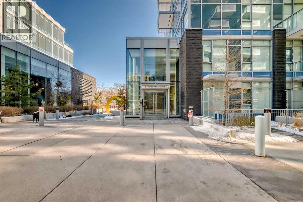Property at 807, 118 Waterfront Court SW image 1