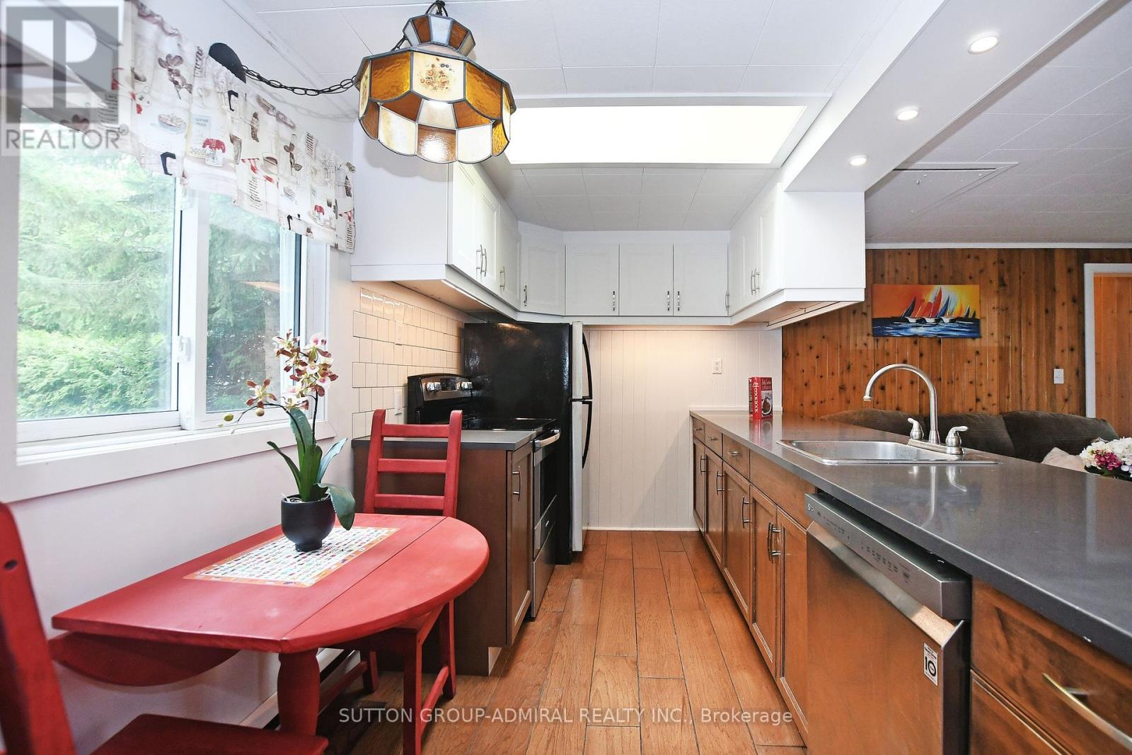 70 Antiquary Road, Kawartha Lakes, Ontario  K0M 2B0 - Photo 12 - X12337353