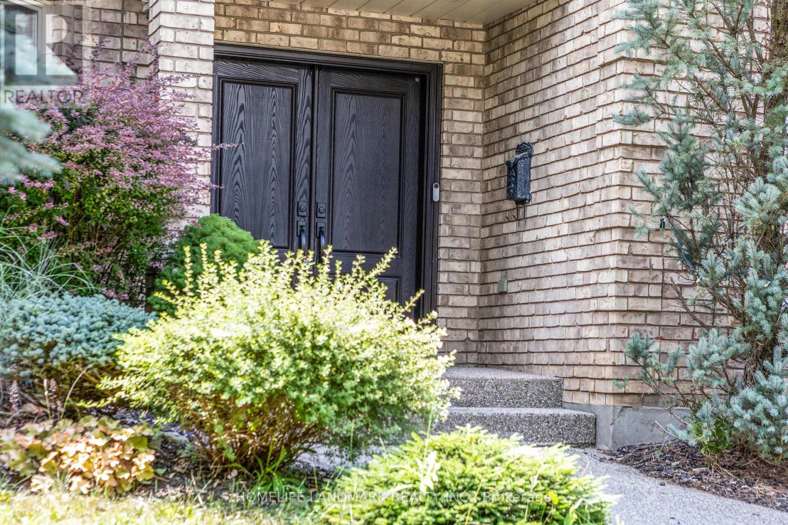Property at 525 LEIGHLAND DRIVE image 4