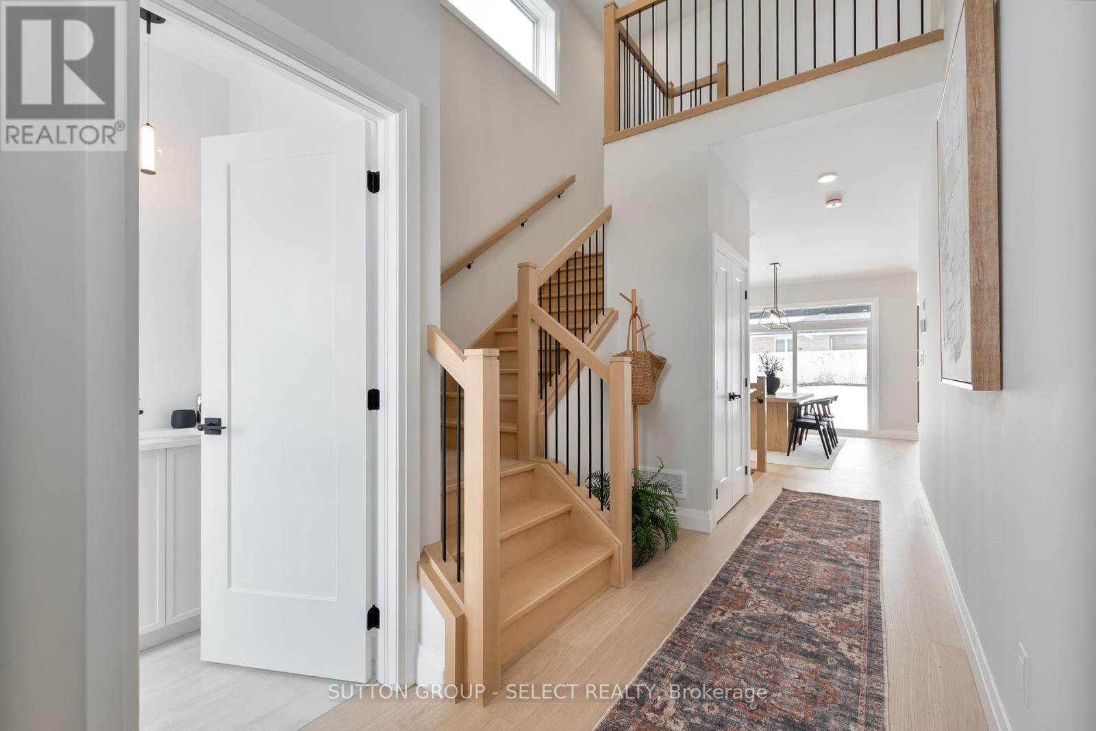 28 Lucas Road, St. Thomas, Ontario  N5R 0M5 - Photo 3 - X11991131