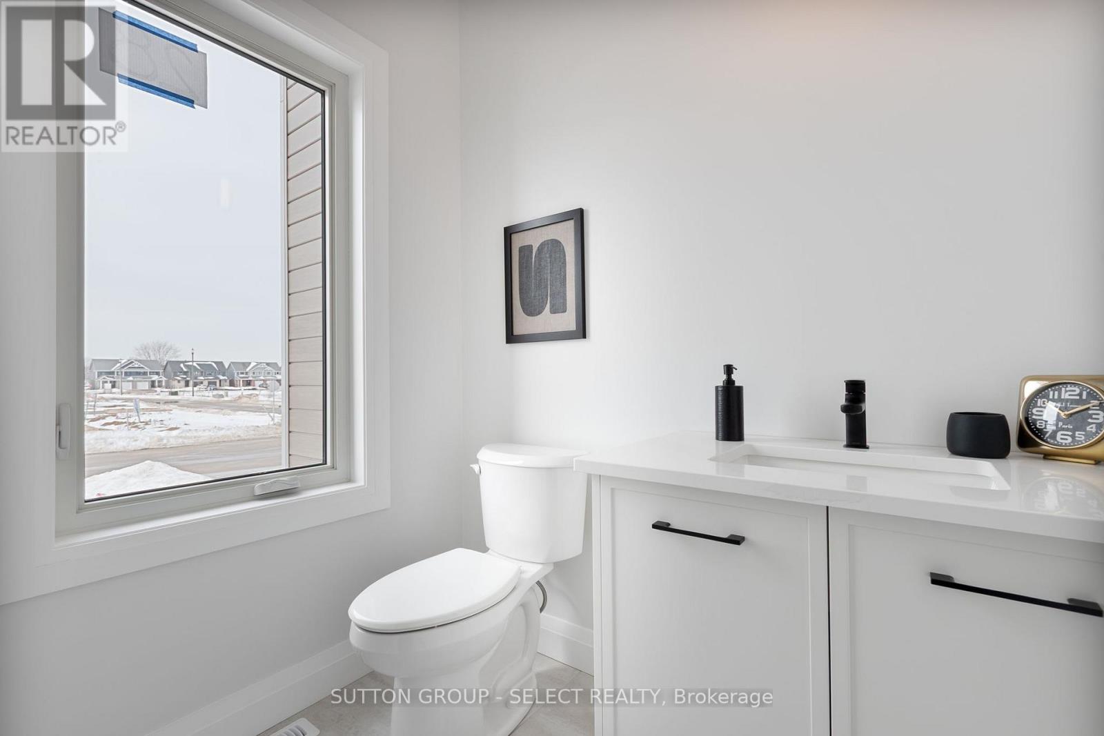 28 Lucas Road, St. Thomas, Ontario  N5R 0M5 - Photo 4 - X11991131