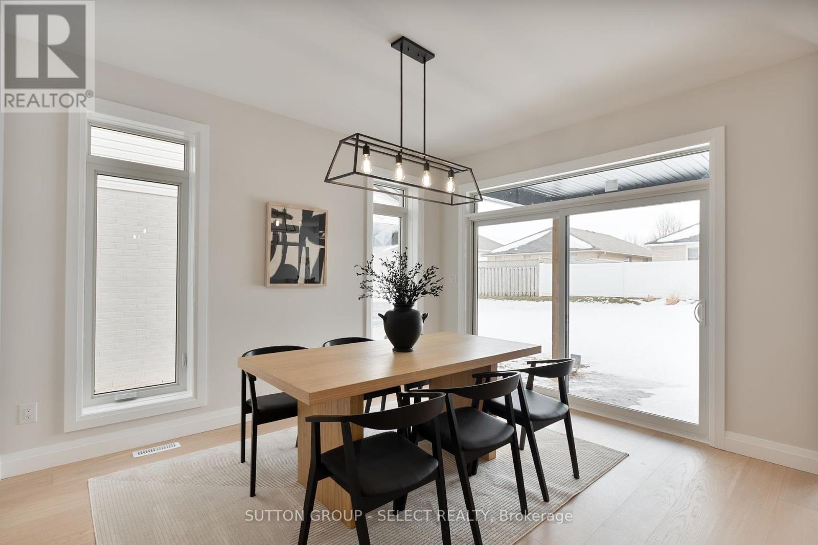 28 Lucas Road, St. Thomas, Ontario  N5R 0M5 - Photo 6 - X11991131