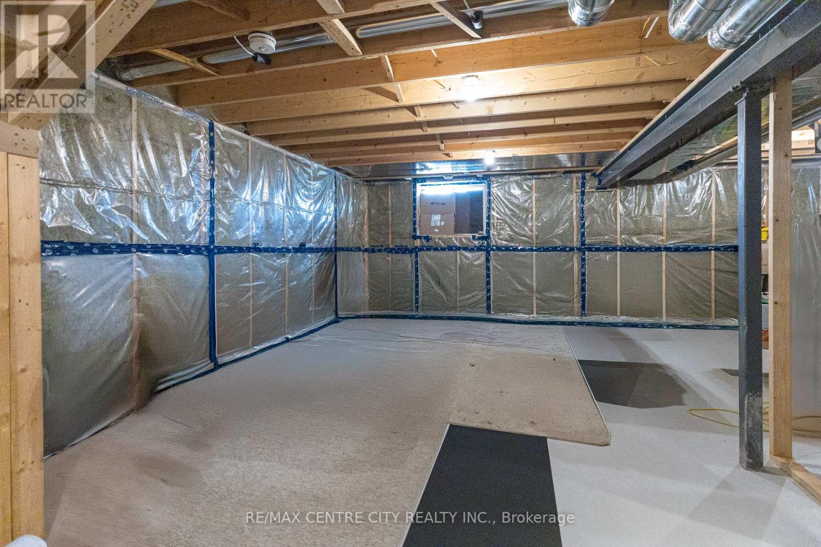 93 Benjamin Parkway, St. Thomas, Ontario  N5R 0M4 - Photo 29 - X12337544
