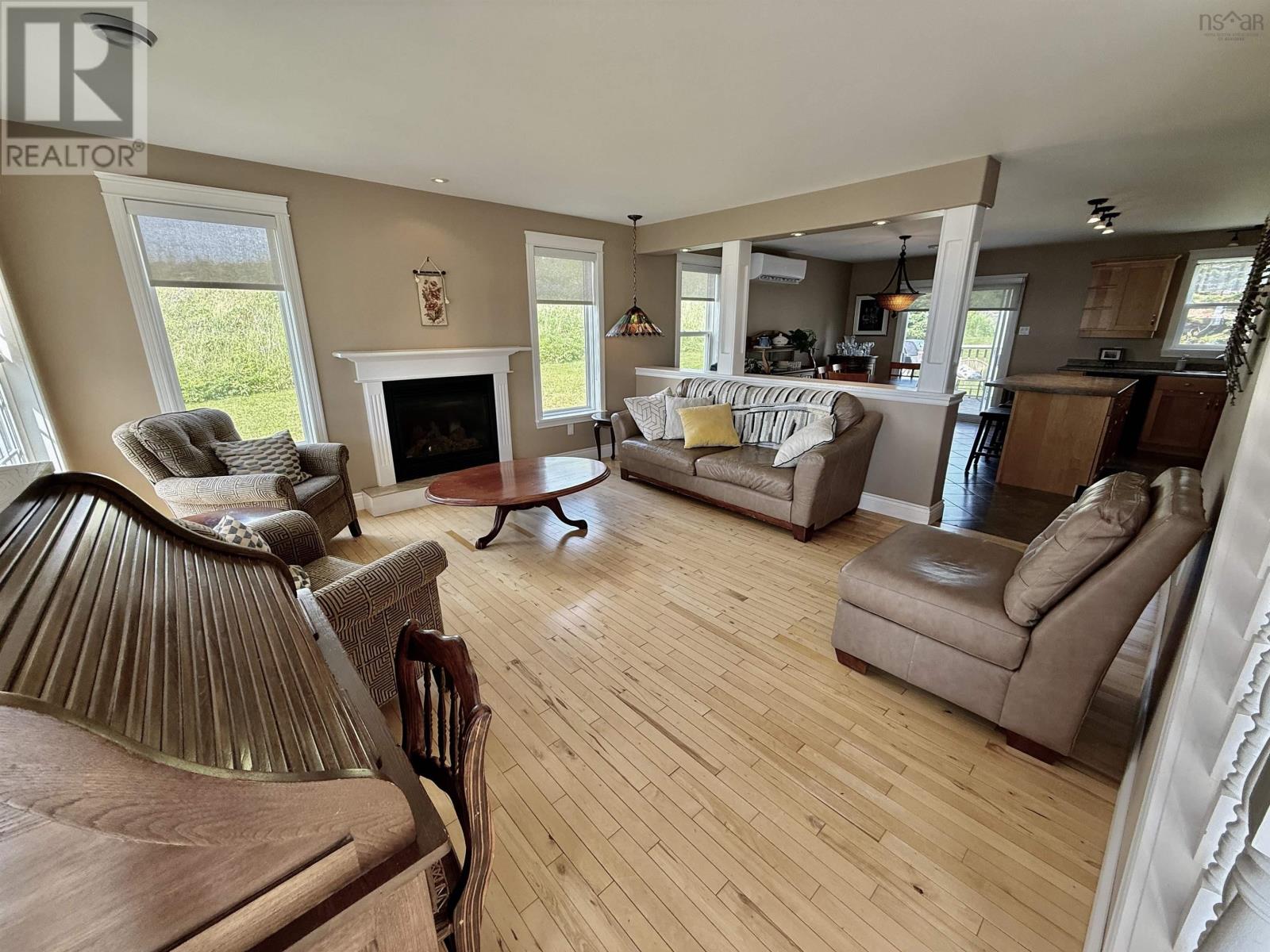 583 Veterans Memorial Drive, Arichat, Nova Scotia  B0E 1A0 - Photo 5 - 202516865